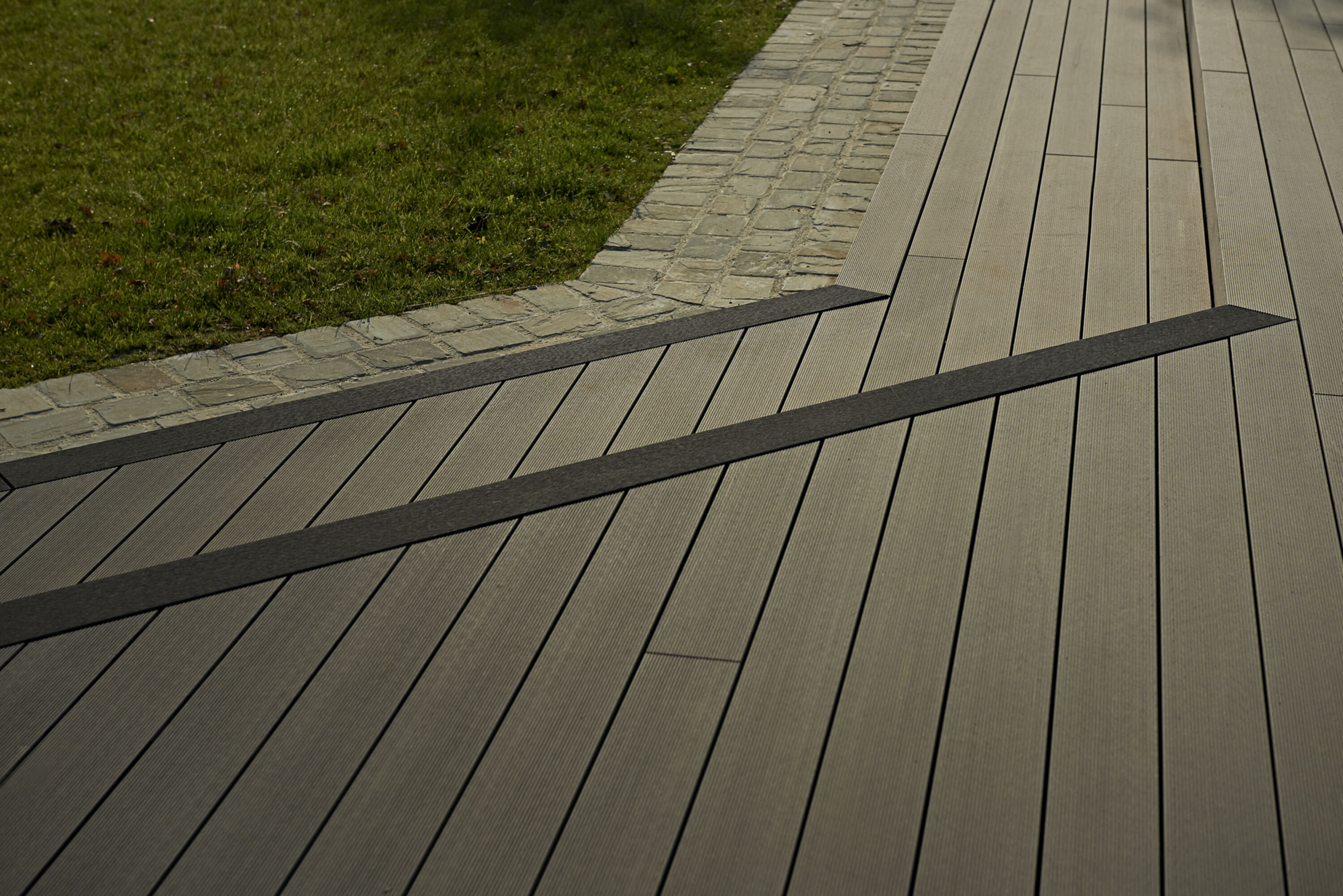 Einrichtungen_Terrasse Gewerbliche Nutzung_öffentlicher Platz
