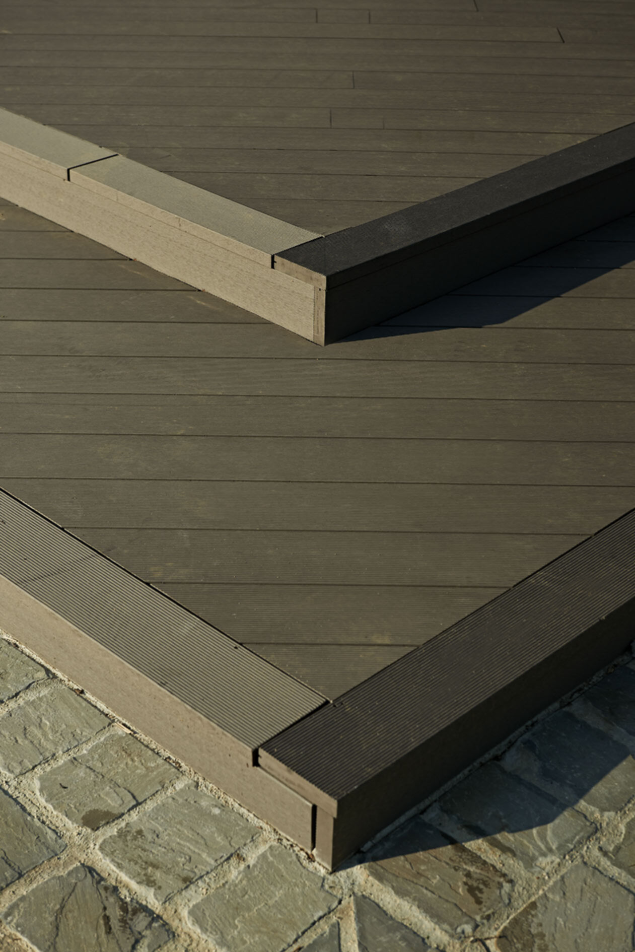 Einrichtungen_Terrasse Gewerbliche Nutzung_öffentlicher Platz