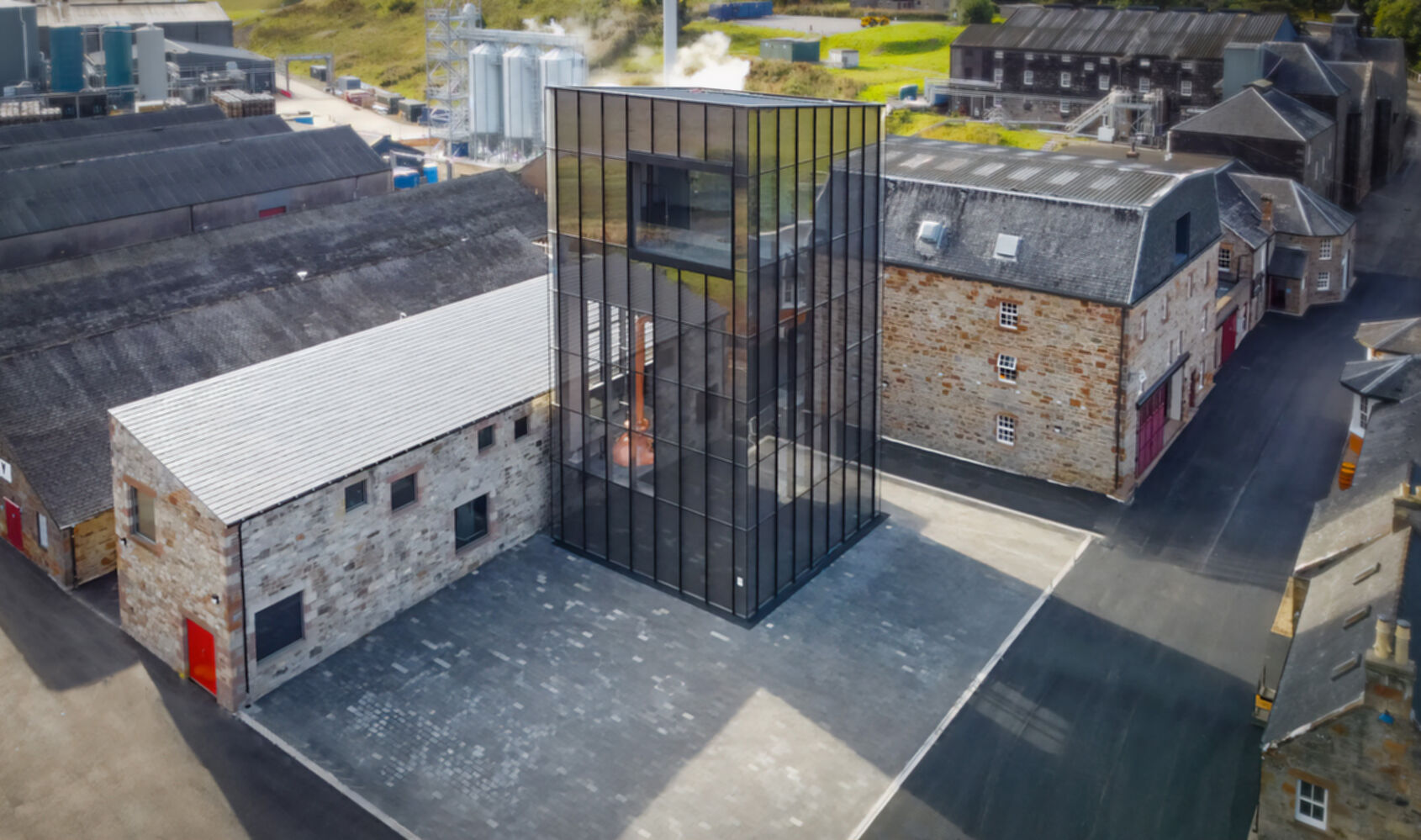 Wohngebäude_Geländer_Wohnhaus