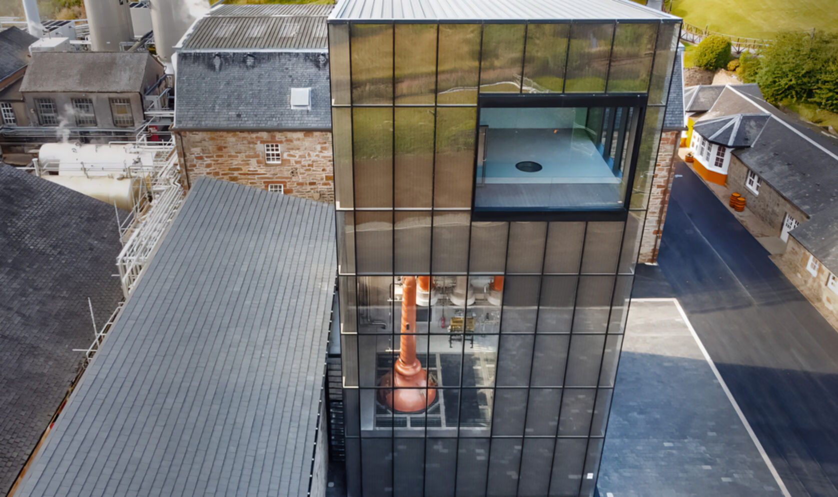 Wohngebäude_Geländer_Wohnhaus