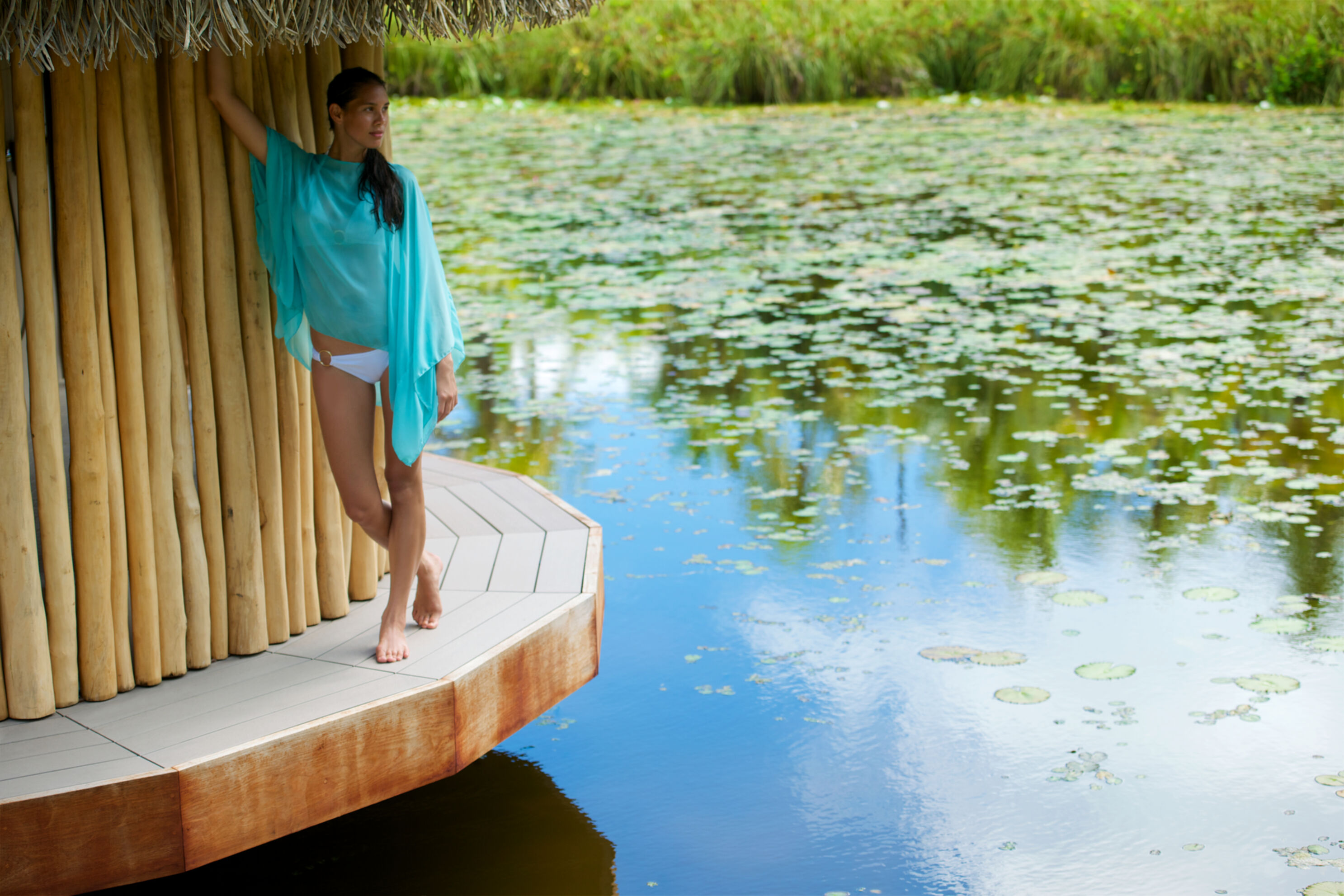 Restaurant und Hotelgewerbe_Schwimmbad deck_Vorzeigeprojekte - WPC holz 