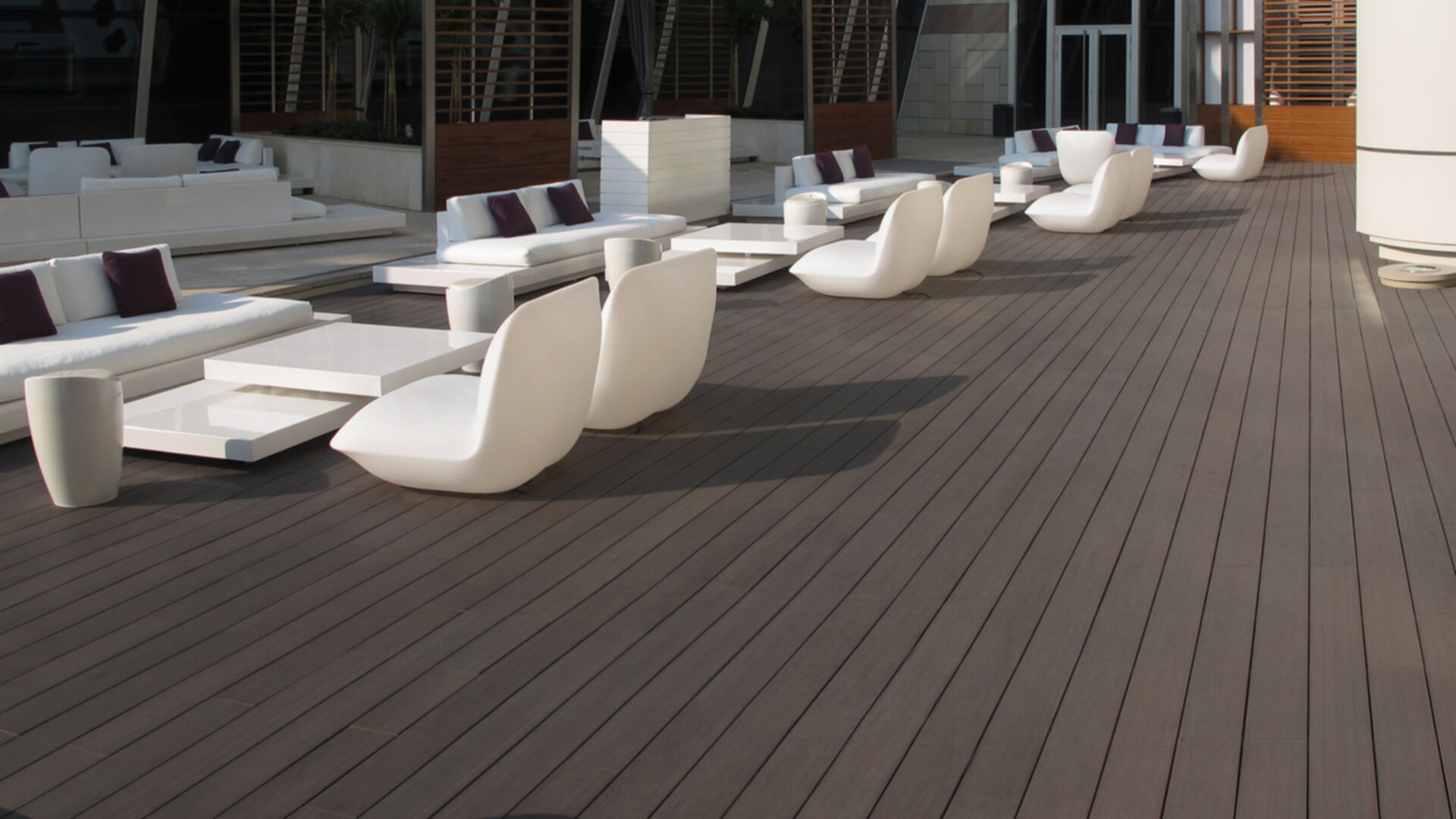 Restaurant und Hotelgewerbe_Terrasse Gewerbliche Nutzung_Vorzeigeprojekte - WPC holz 