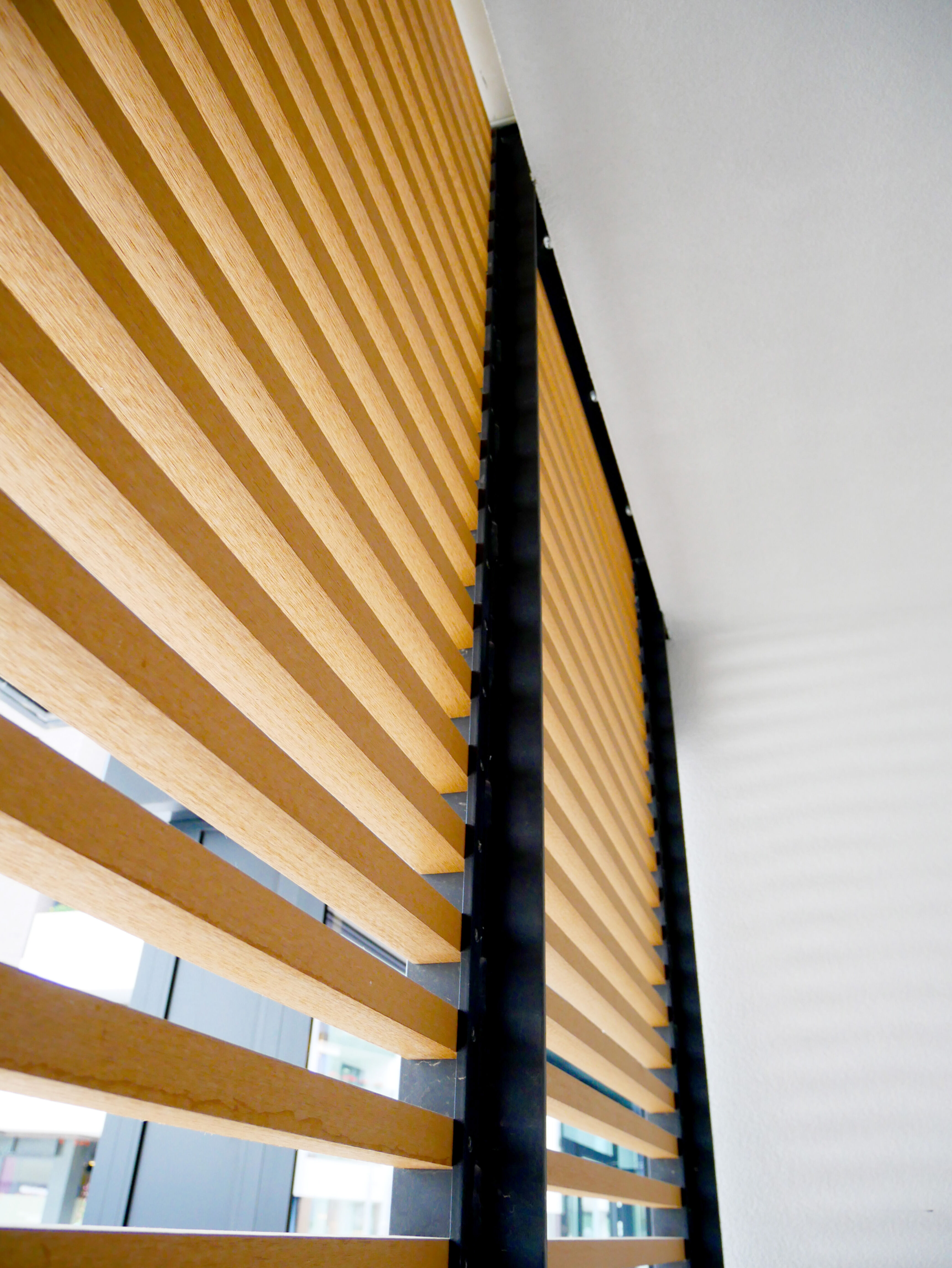 Wohngebäude_Sichtblenden, Gitterwerk, Sichtschutz_Wohnhaus