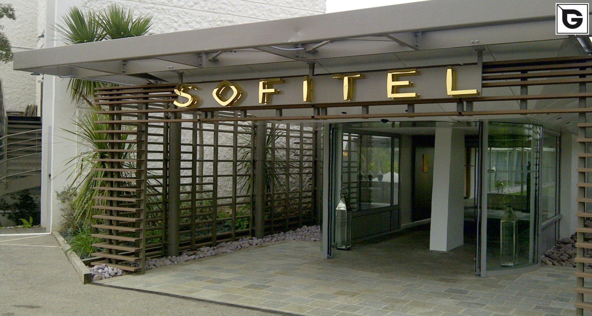 Restaurant und Hotelgewerbe_Horizontal Sonnenschutz, jalousien_Hotel