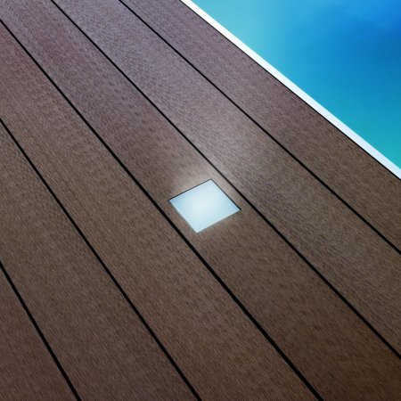 Einrichtungen_Terrasse Privat Nützung _Am Wasser entlang