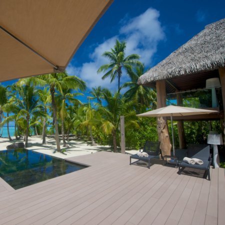 Restaurant und Hotelgewerbe_Schwimmbad deck_Vorzeigeprojekte - WPC holz 